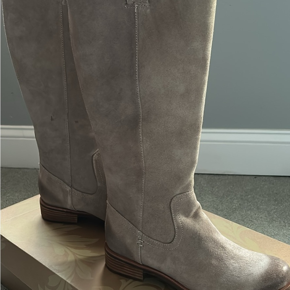 Size 10-new-Over the Knee Boots in Taupe